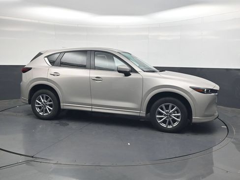 Used 2025 MAZDA CX-5 AWD 2.5 S w/ Preferred Package image 4