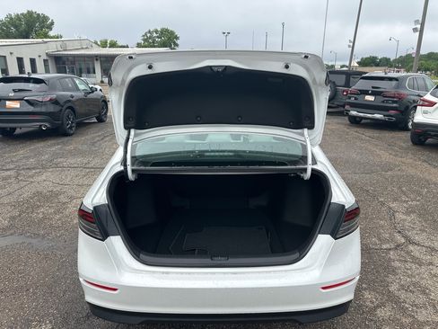 Used 2024 Honda Accord LX image 14