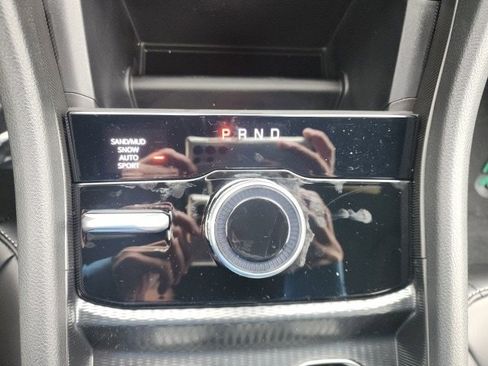 New 2025 Jeep Grand Cherokee Limited image 9