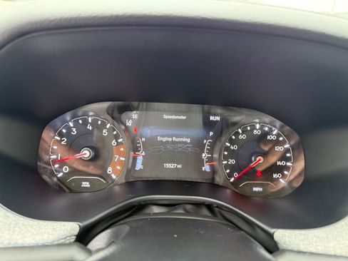 Used 2024 Jeep Compass Latitude image 15