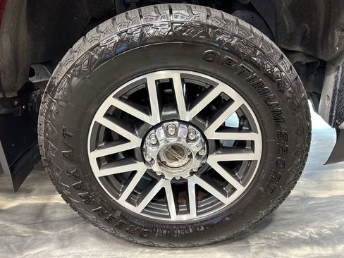 Used 2017 Ford F250 Lariat w/ Lariat Ultimate Package image 21