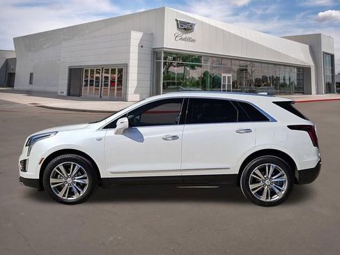 New 2025 Cadillac XT5 Premium Luxury image 3