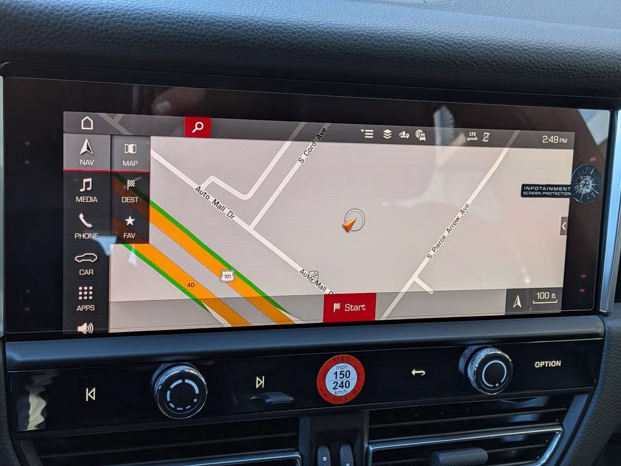 Certified 2026 Porsche Macan AWD/4WD image 17