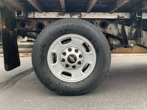 Used 2022 Chevrolet Silverado 2500 W/T w/ WT Fleet Convenience Package image 26