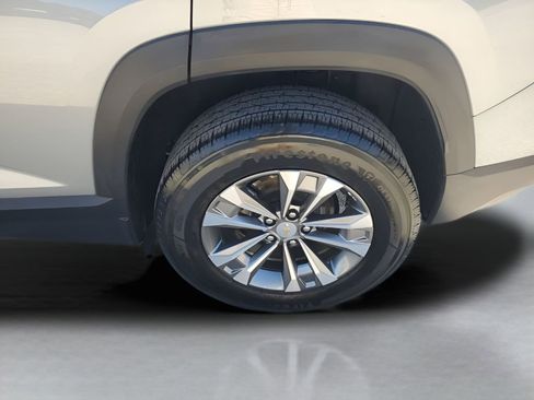 Used 2025 Chevrolet Equinox LT w/ Convenience Package II image 19