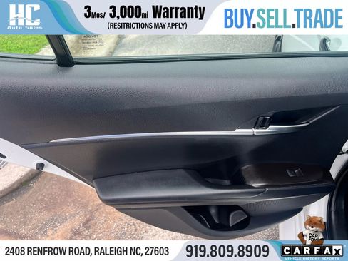 Used 2021 Toyota Camry SE image 16