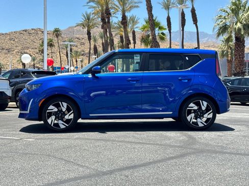 Certified 2023 Kia Soul GT-Line FWD image 6