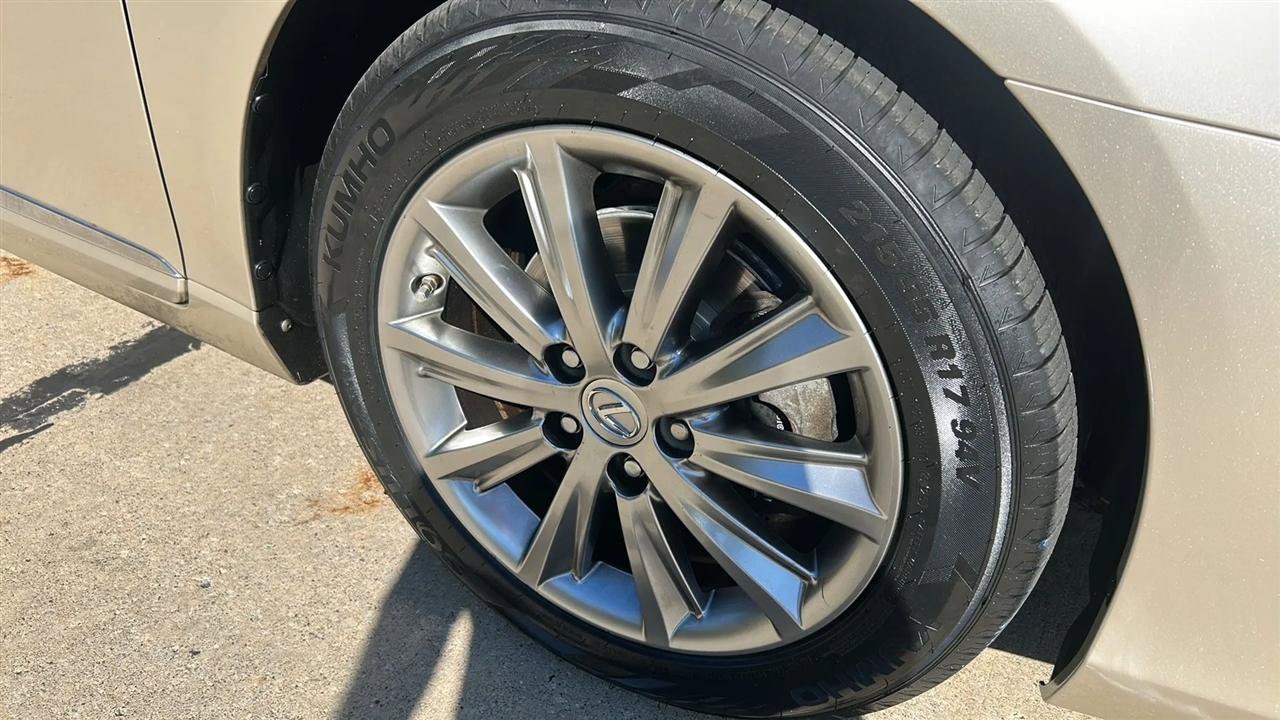 Used 2010 Lexus ES 350 FWD image 4