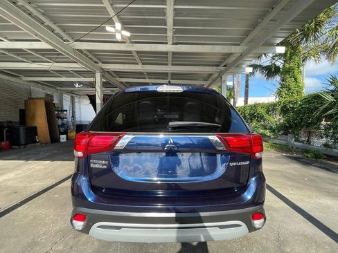 Used 2019 Mitsubishi Outlander SE FWD image 4