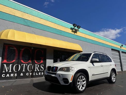 Used 2011 BMW X5 xDrive35i image 1