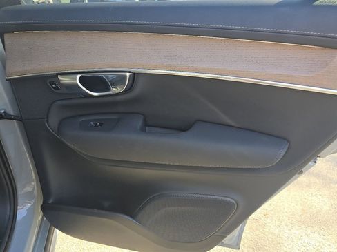 Used 2025 Volvo XC90 B5 Plus w/ Protection Package image 22