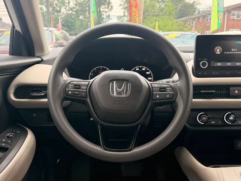 Used 2023 Honda HR-V LX image 18