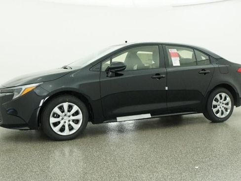 New 2026 Toyota Corolla LE image 18