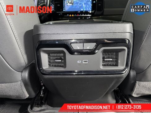 Used 2025 Chevrolet Silverado 2500 ZR2 w/ Technology Package image 16