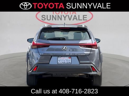 Used 2025 Lexus UX 300h FWD w/ Accessory Package (Z1) image 8