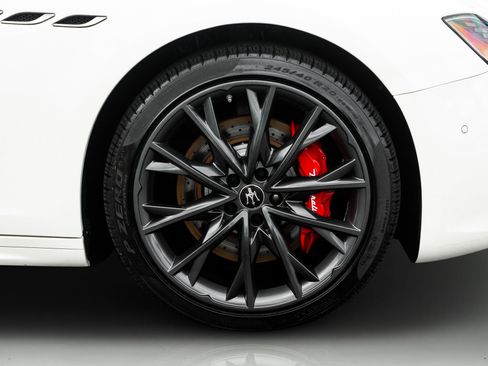 Used 2022 Maserati Ghibli Modena Q4 image 7