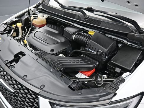 Used 2022 Chrysler Pacifica Touring-L FWD image 69