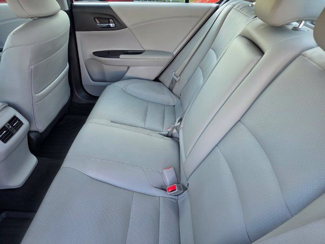 Used 2016 Honda Accord EX-L image 11