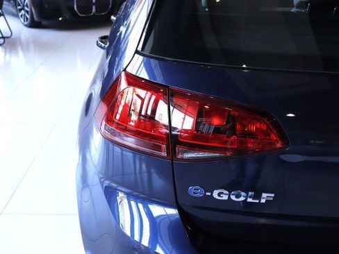 Used 2016 Volkswagen e-Golf SEL Premium image 12