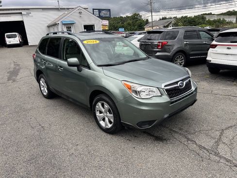 Used 2014 Subaru Forester 2.5i Premium w/ All-Weather Package AWD/4WD image 2