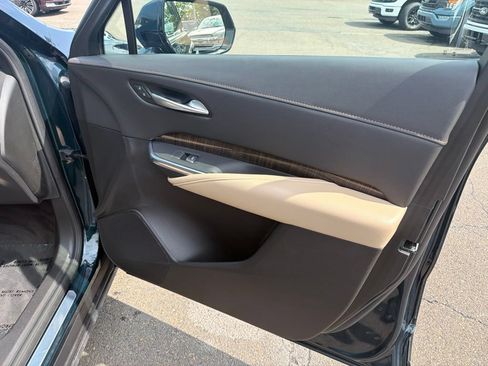 Used 2025 Cadillac XT4 Premium Luxury AWD/4WD image 14