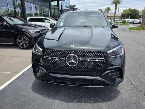 Certified 2025 Mercedes-Benz GLE 350 4MATIC image 3
