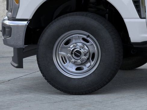 New 2026 Ford F250 XL image 19