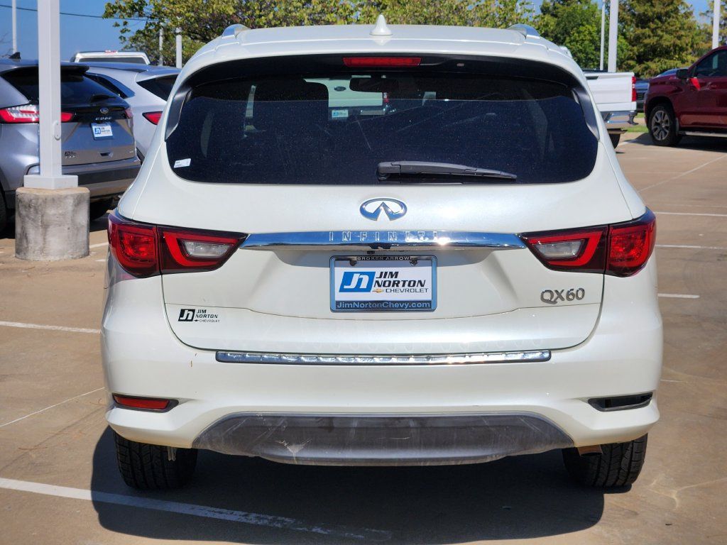 Used 2018 INFINITI QX60 Luxe w/ Premium Package AWD/4WD image 6