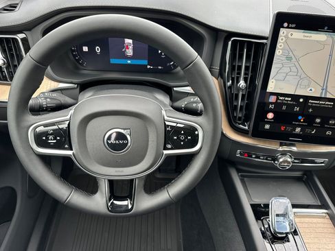 New 2026 Volvo XC60 B5 Ultra w/ Protection Package Premier AWD/4WD image 13