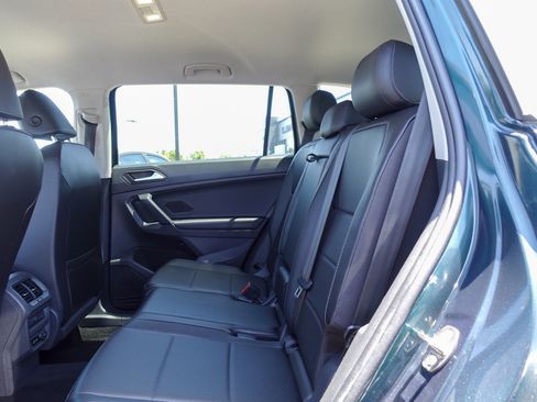 Used 2019 Volkswagen Tiguan SE AWD/4WD image 23
