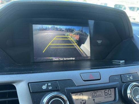 Used 2015 Honda Odyssey EX-L image 18