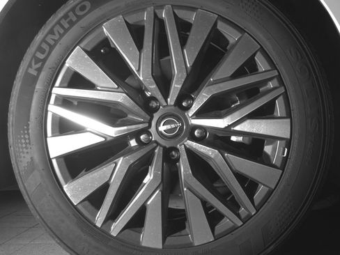 Used 2025 Nissan Altima 2.5 SV image 13