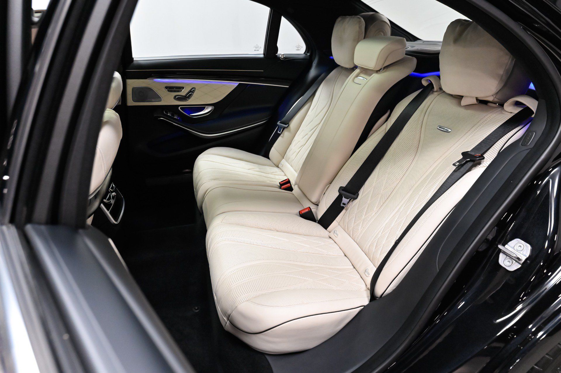 Used 2020 Mercedes-Benz S 63 AMG 4MATIC Sedan image 28