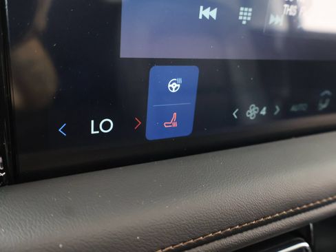 New 2026 Lincoln Aviator AWD image 7