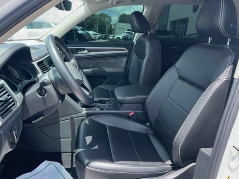 Used 2021 Volkswagen Atlas SE w/ Towing Package FWD image 28