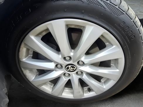 Used 2020 Toyota Camry LE image 19