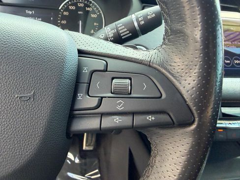 Used 2019 Cadillac XT4 Sport w/ Cold Weather Package AWD/4WD image 27