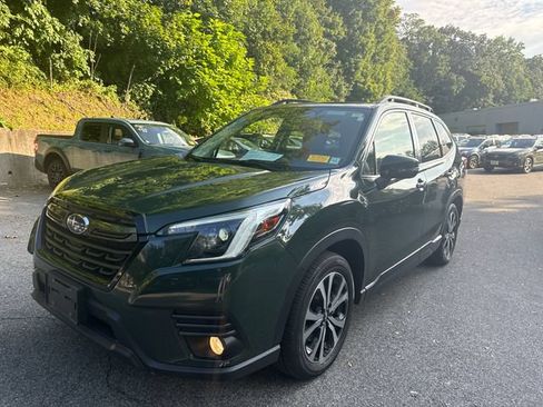 Used 2023 Subaru Forester Limited AWD/4WD image 5