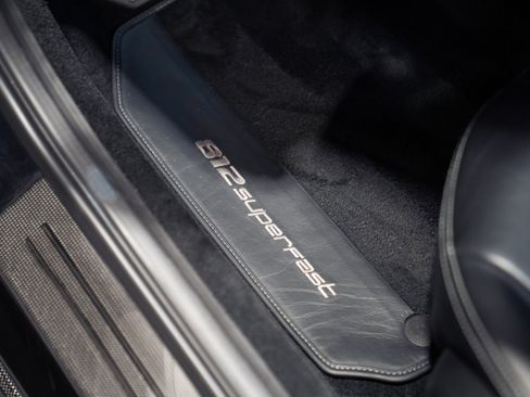 Used 2018 Ferrari 812 Superfast RWD image 32