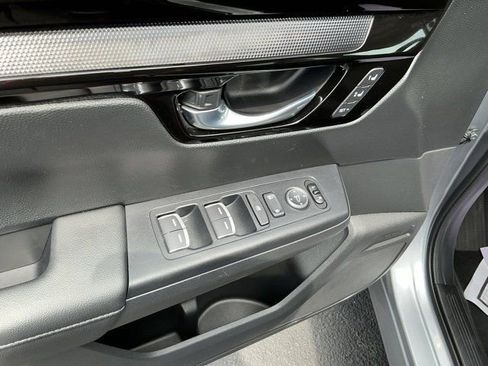 Used 2025 Honda CR-V EX-L image 15