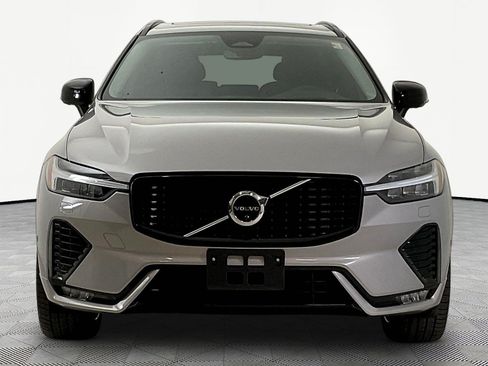 Used 2023 Volvo XC60 B5 Ultimate w/ Climate Package AWD/4WD image 2