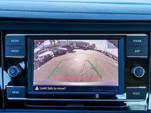 Used 2024 Volkswagen Jetta SE image 26