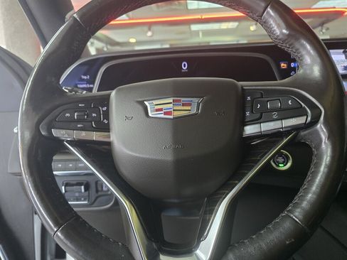 Used 2022 Cadillac Escalade Sport w/ Touring Package AWD/4WD image 12