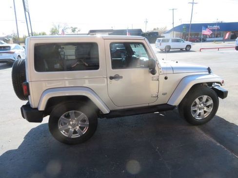 Used 2012 Jeep Wrangler Sahara w/ Connectivity Group image 4