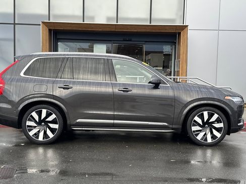Certified 2023 Volvo XC90 T8 Ultimate image 9