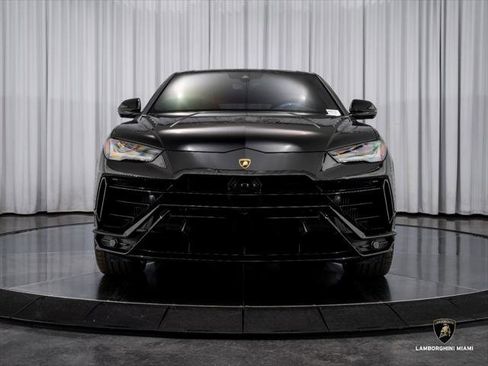 Used 2024 Lamborghini Urus S AWD/4WD image 2