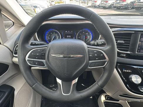 Used 2023 Chrysler Voyager LX image 24