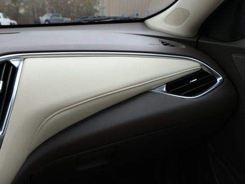 Used 2024 Chevrolet Malibu LT image 25