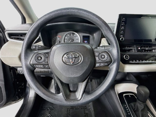 Used 2020 Toyota Corolla LE w/ LE Premium Package FWD image 11