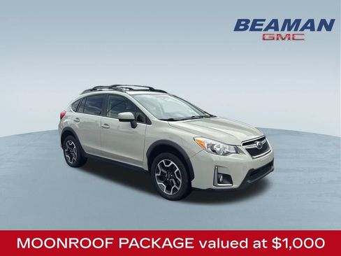 Used 2017 Subaru Crosstrek 2.0i Premium w/ Moonroof Package AWD/4WD image 1